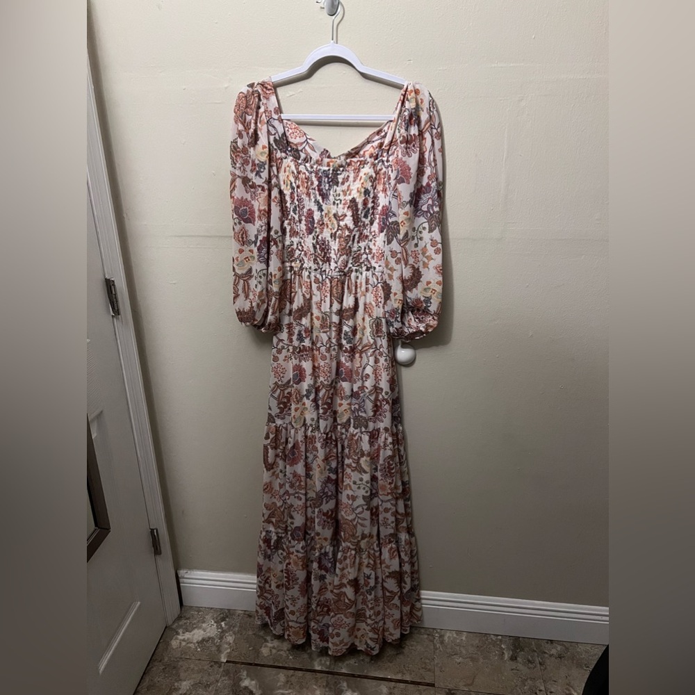 Flying tomato maxi